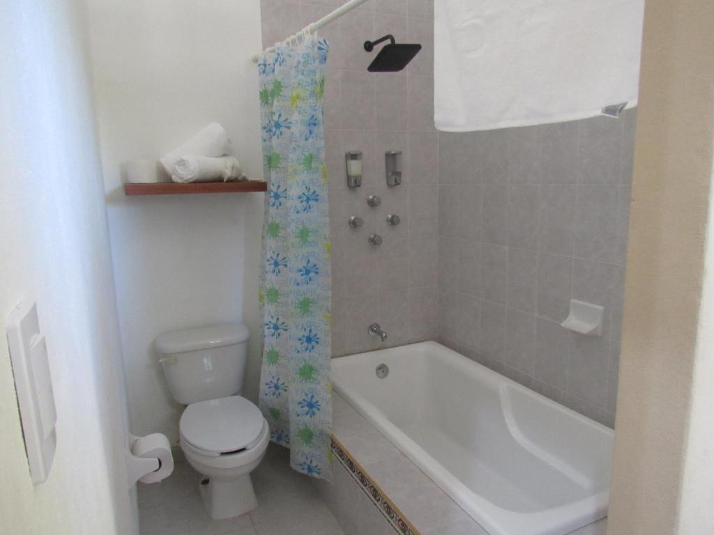 Two Bedroom Beachfront Villa سيليستون المظهر الخارجي الصورة