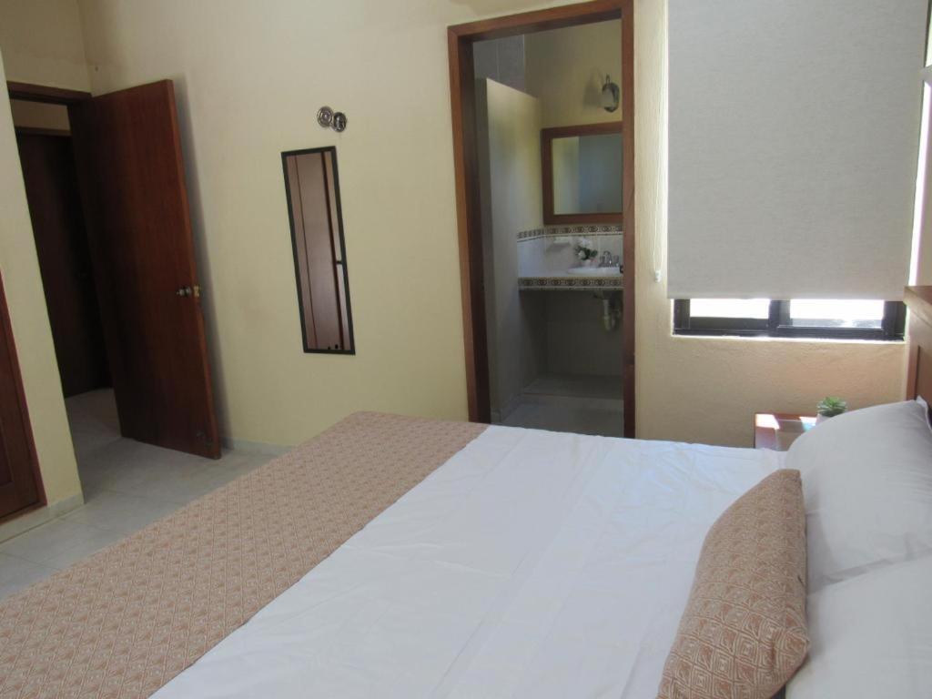 Two Bedroom Beachfront Villa سيليستون المظهر الخارجي الصورة
